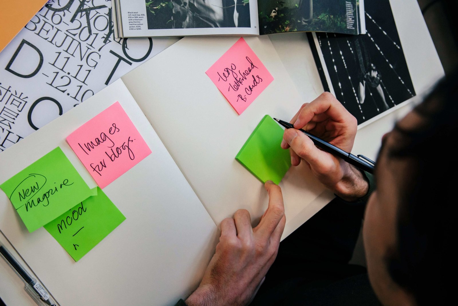 online work, sticky notes, ideas, work desk, workspace.
