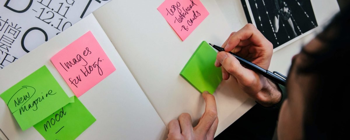 online work, sticky notes, ideas, work desk, workspace.
